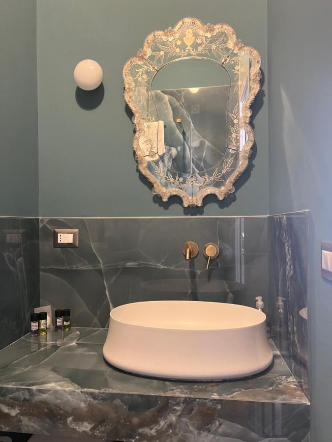 Appartement Luxuryflat 42 à Bari Extérieur photo