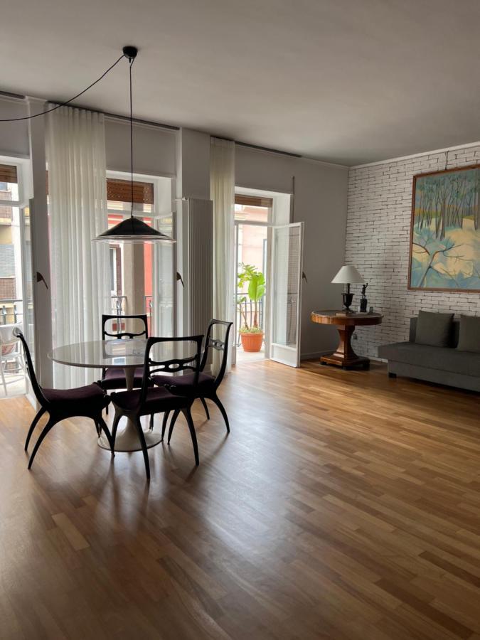 Appartement Luxuryflat 42 à Bari Extérieur photo